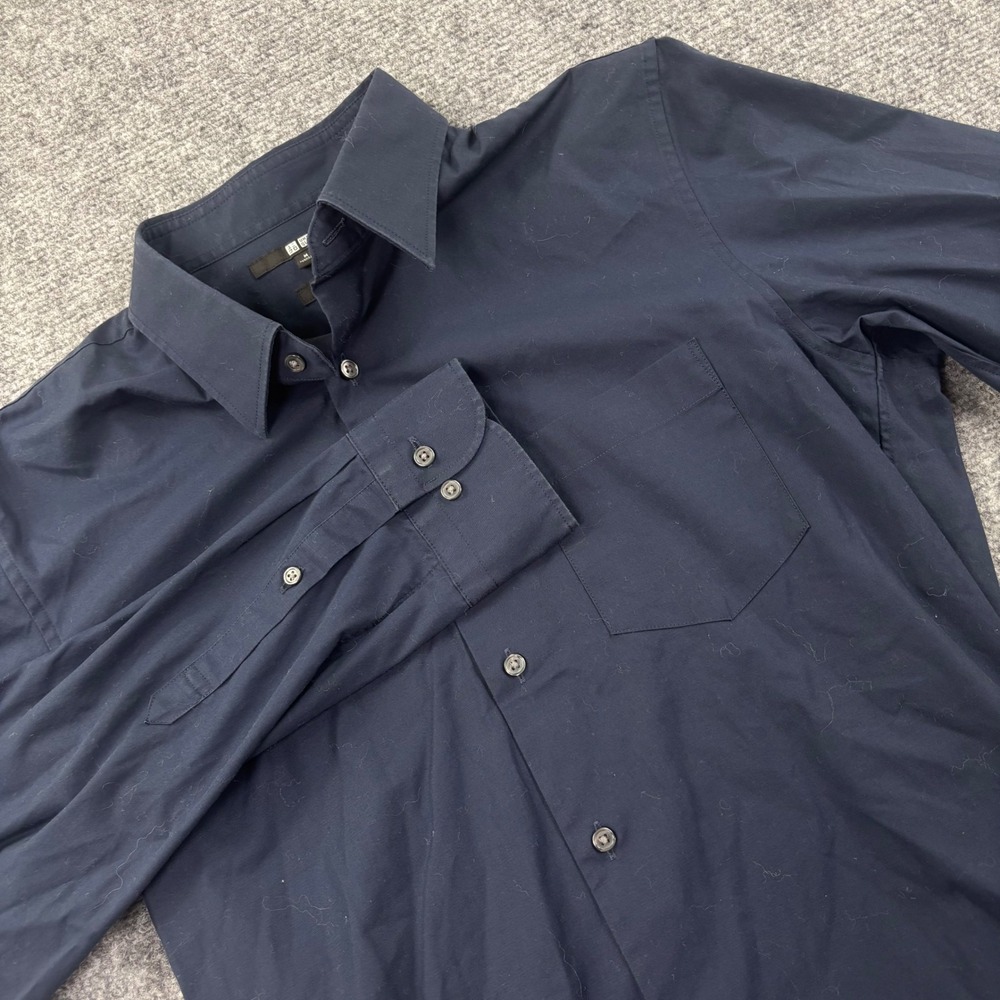 Uniqlo Button Down Shirt Medium Navy Blue Slim Fit Stretch Cotton Mens